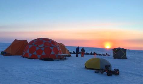 2019 Lake Wpg FB Adventure - Camp at Sunrise